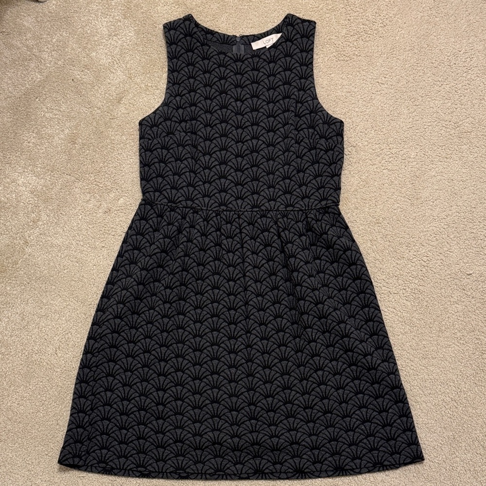 Ann Taylor Loft Gray and Black Patterned Top